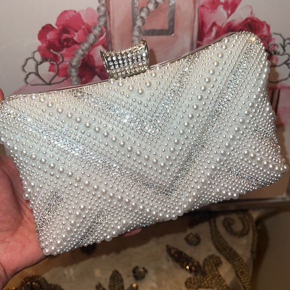 NIP White Beads Banquet Bag, Elegant Clutch Evening Bag For Women Chain Bag - Picture 8 of 12